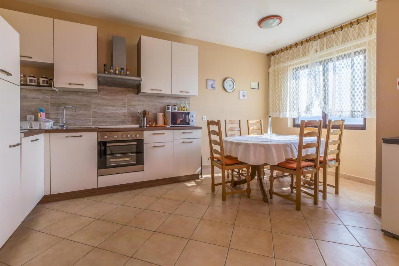 Apartments Dragica Dramalj Ngoại thất bức ảnh