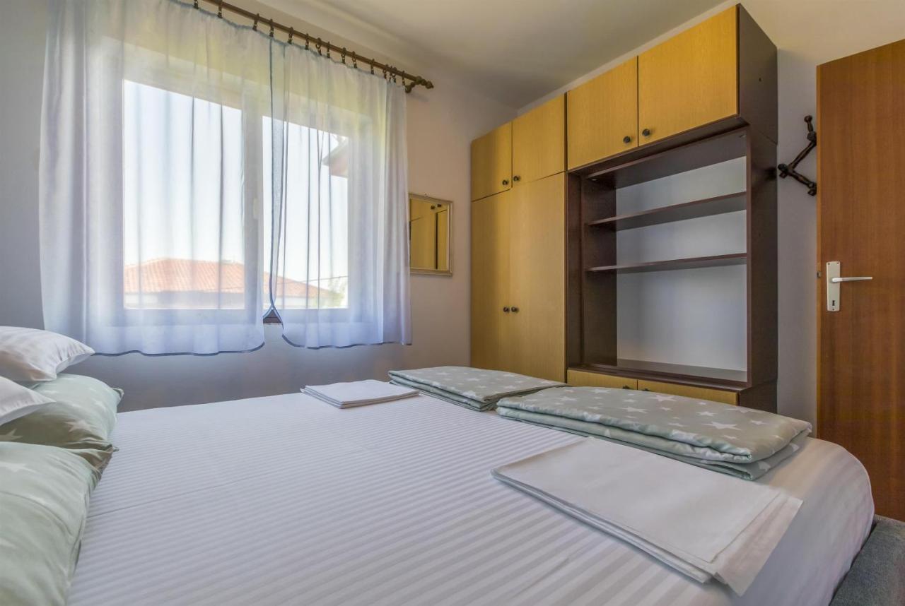 Apartments Dragica Dramalj Ngoại thất bức ảnh