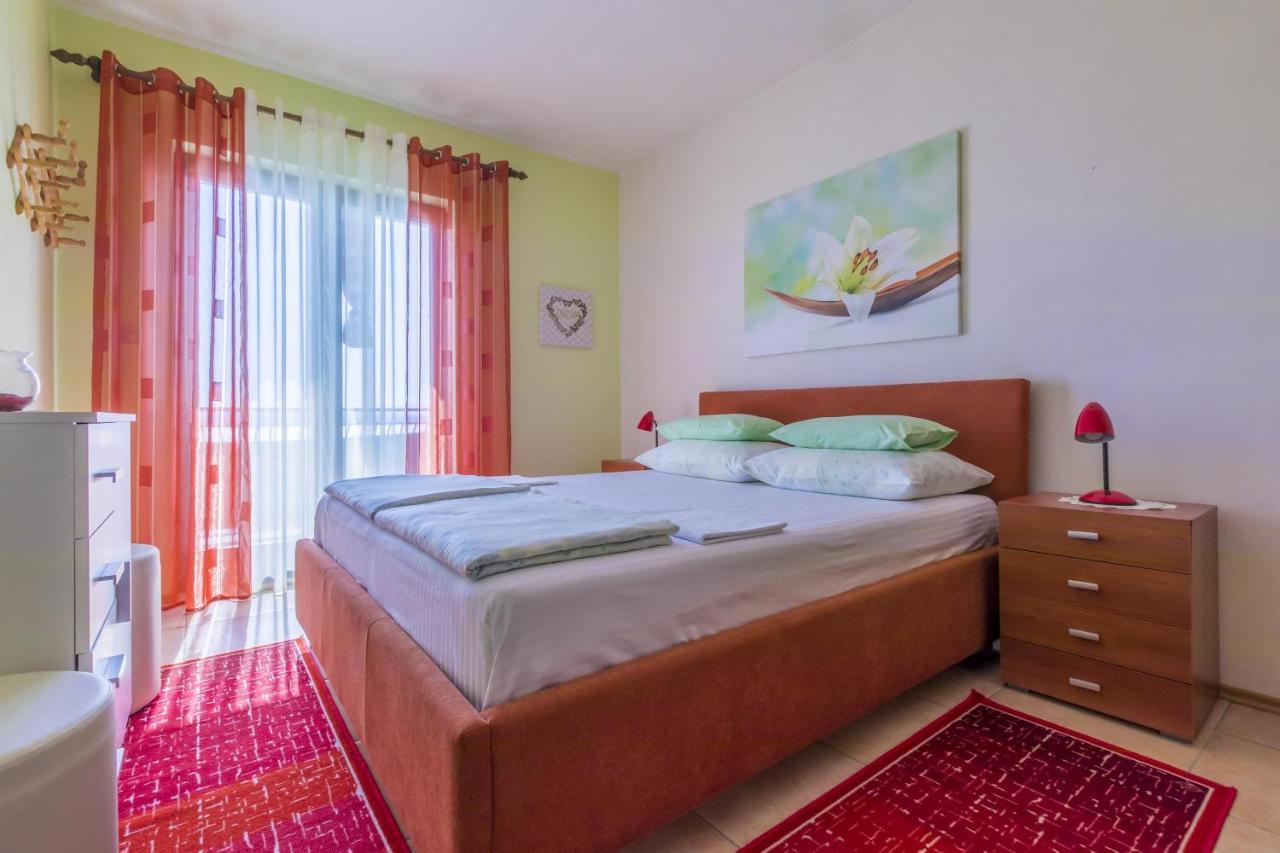Apartments Dragica Dramalj Ngoại thất bức ảnh