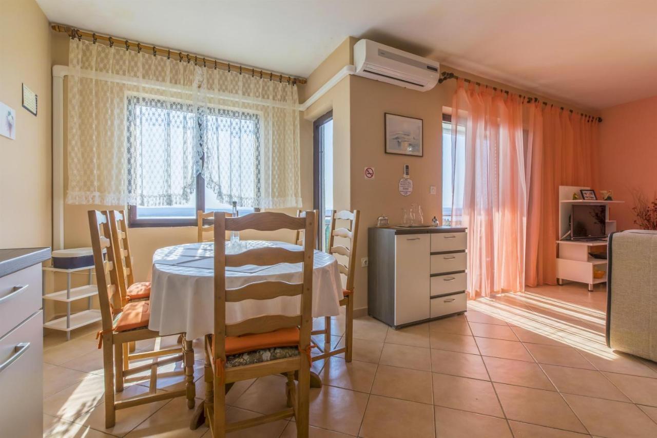 Apartments Dragica Dramalj Ngoại thất bức ảnh