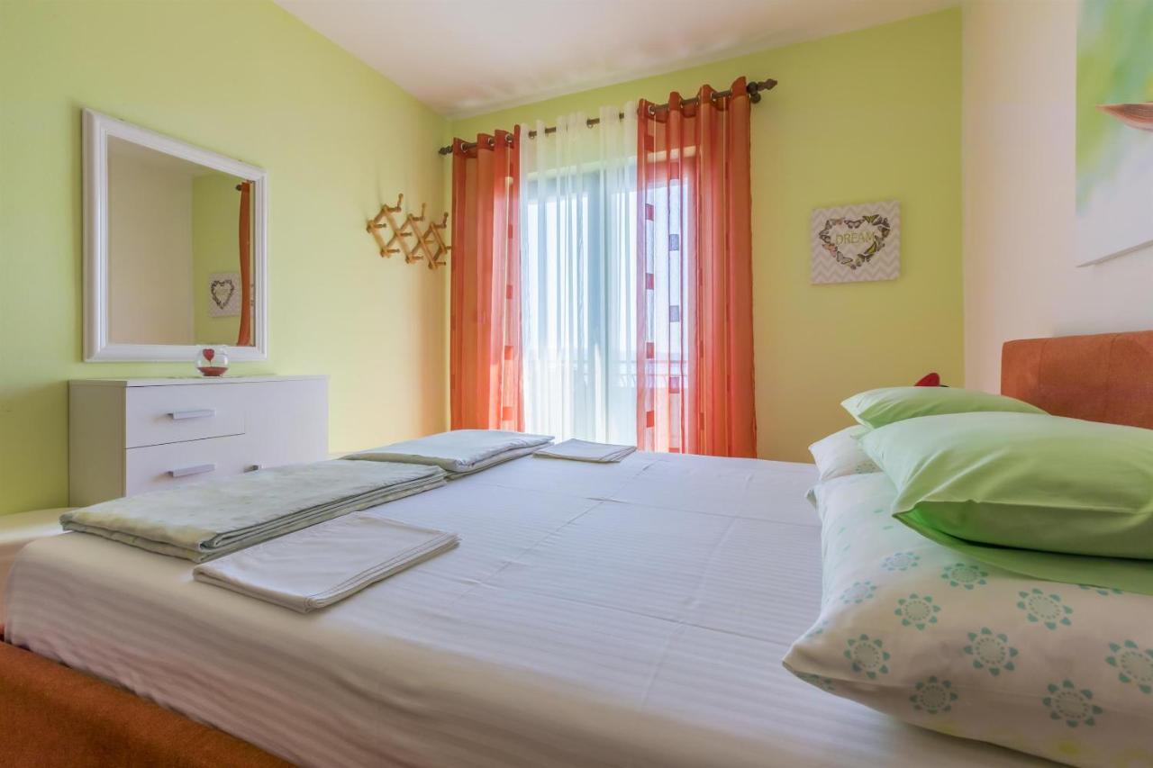 Apartments Dragica Dramalj Ngoại thất bức ảnh