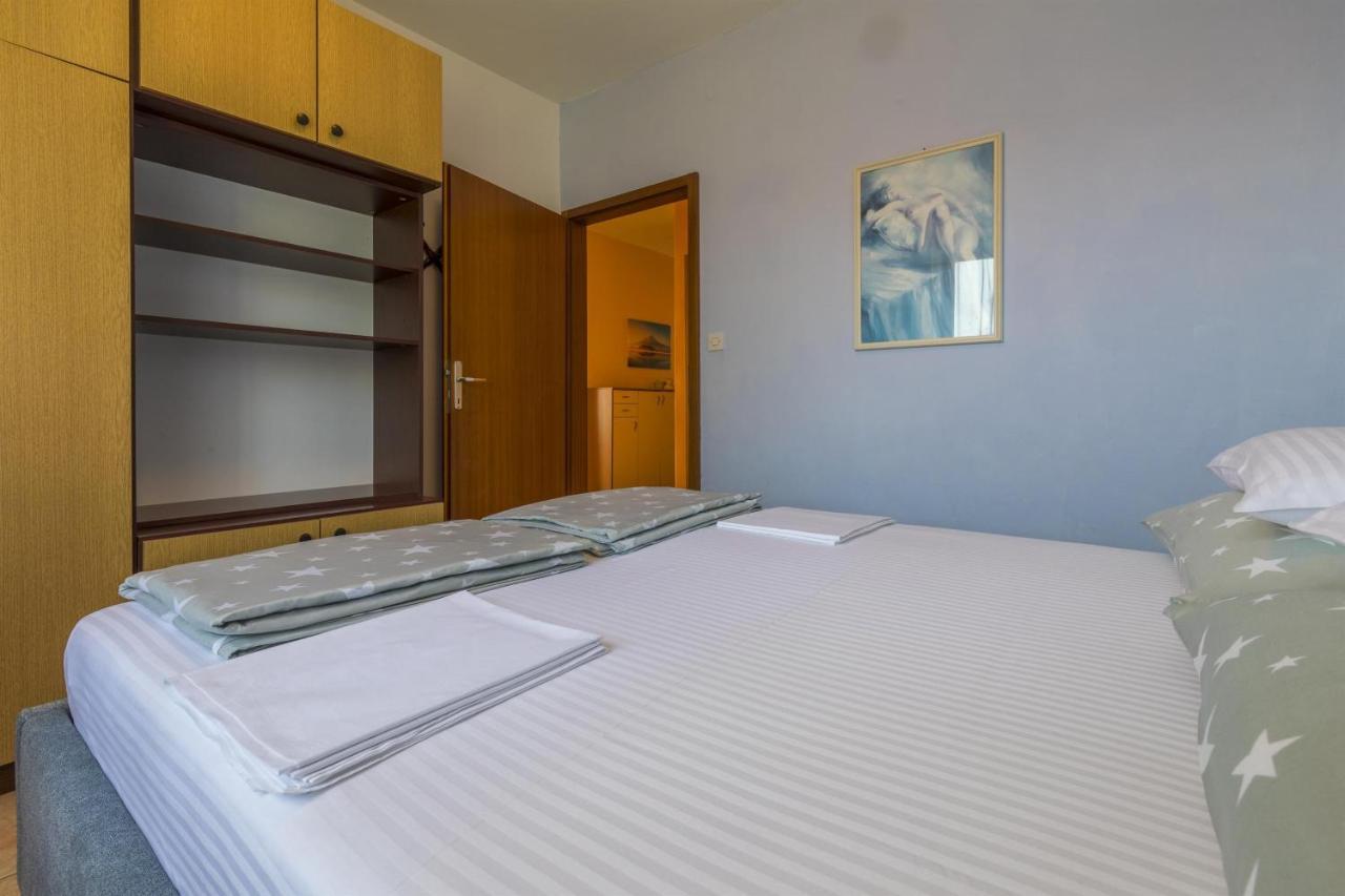 Apartments Dragica Dramalj Ngoại thất bức ảnh
