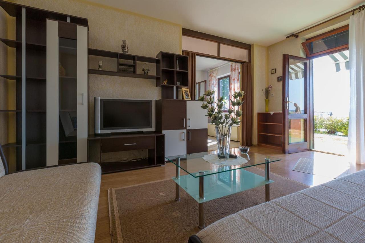 Apartments Dragica Dramalj Ngoại thất bức ảnh