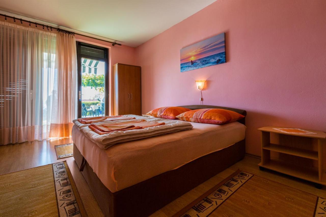Apartments Dragica Dramalj Ngoại thất bức ảnh