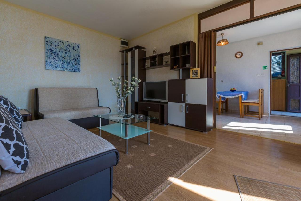 Apartments Dragica Dramalj Ngoại thất bức ảnh