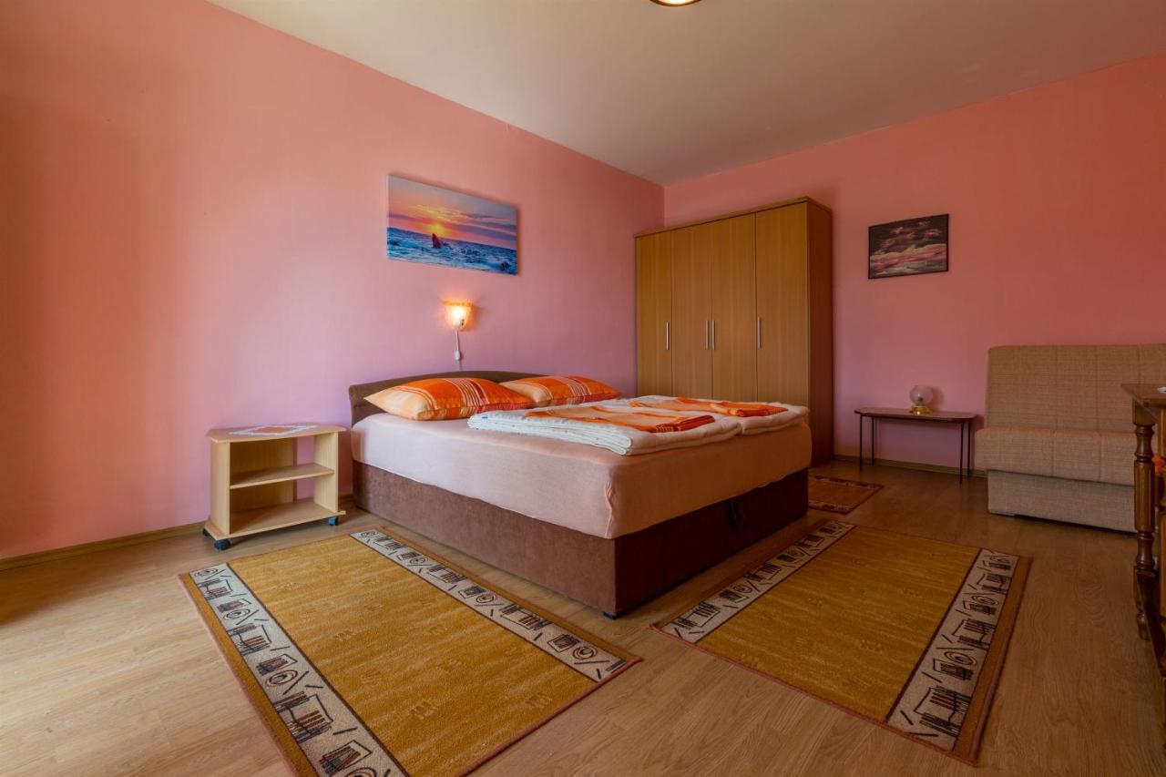 Apartments Dragica Dramalj Ngoại thất bức ảnh